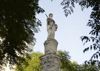 El obelisco de Santa Eulalia gira solo misteriosamente