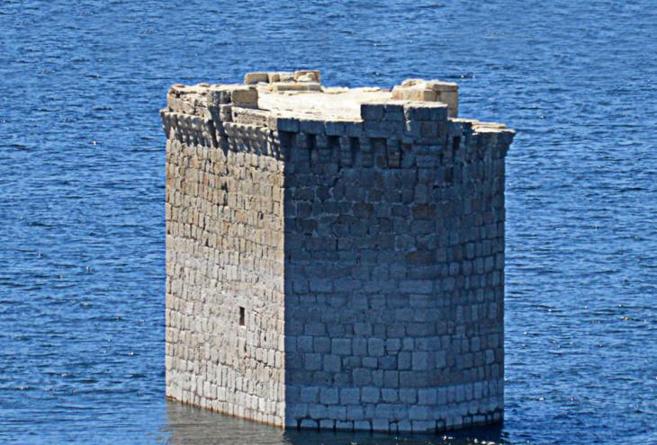 El Castillo de Rocafrida o Floripes, una fortaleza templaria sumergida bajo el agua
